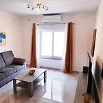 Seaside Serenity 6 - Few Mins Walk To The By Quicktrips * Mellieħa