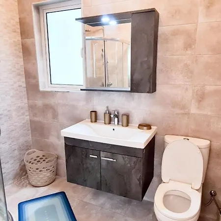 Seaside Serenity 6 - Few Mins Walk To The By Quicktrips