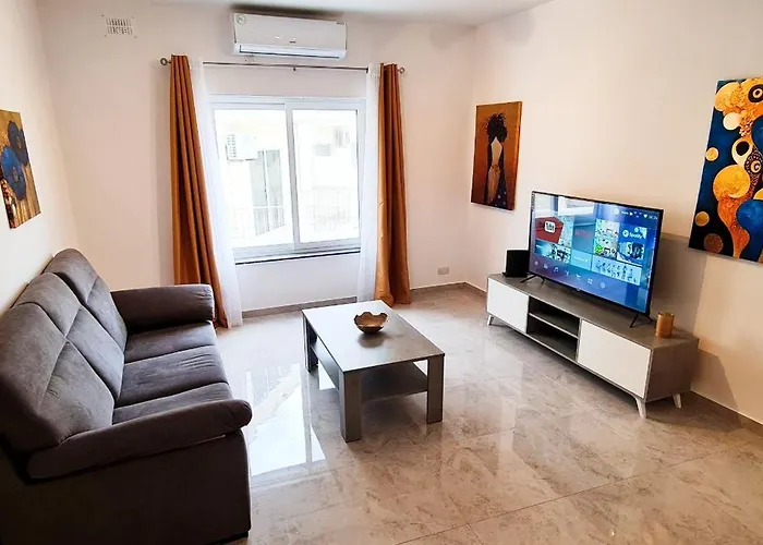 Seaside Serenity 6 - Few Mins Walk To The By Quicktrips 아파트 *